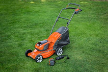 Ladda upp bild till gallerivisning, Husqvarna Gräsklippare LC 137i